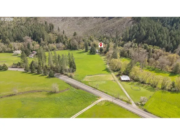 $595,000 | 5089 North Myrtle Road, Myrtle Creek, OR 97457