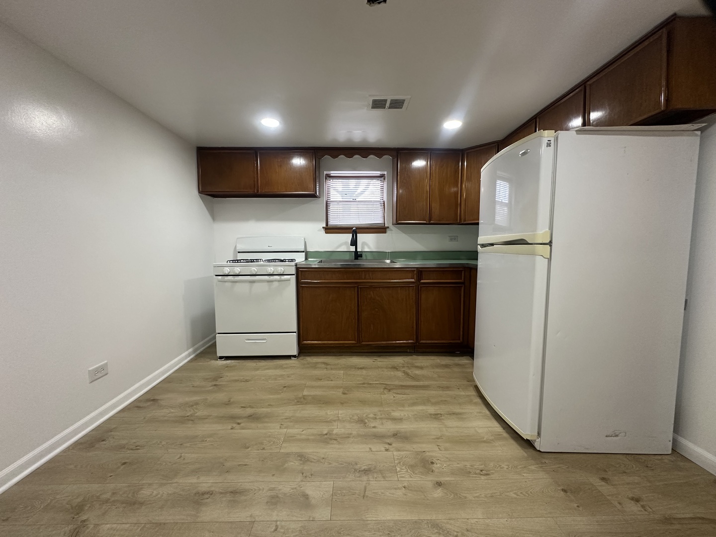 3000 North Austin Avenue, Unit G Chicago, IL 60634 - Photo 3 of 12