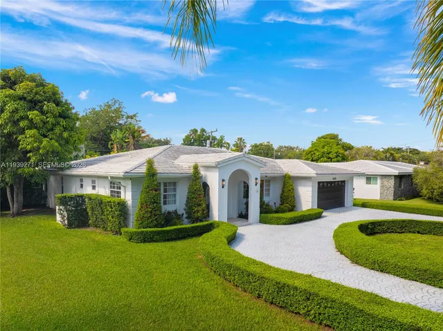 $2,250,000 | 1420 Campamento Avenue, Coral Gables, FL 33156