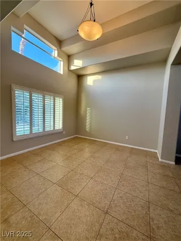 $3,500 | 8024 Shorecrest Drive, Las Vegas, NV 89128