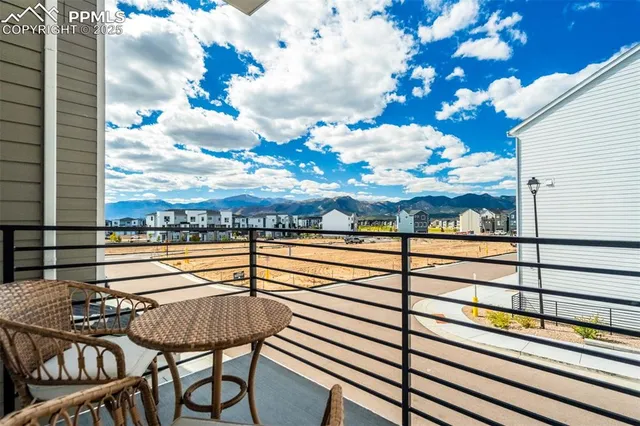 a view of a terrace with sky view