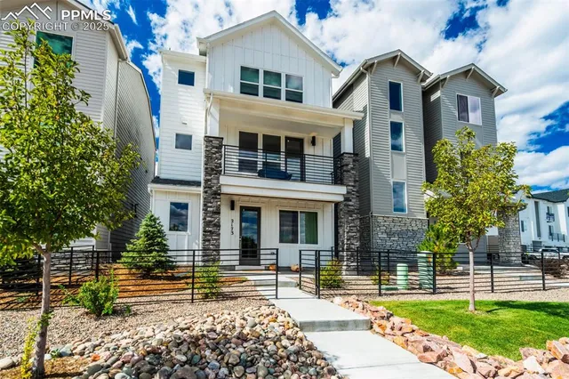 $550,000 | 2173 Arikaree Heights, Colorado Springs, CO 80908