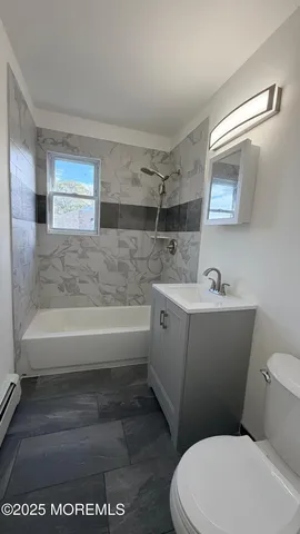 $1,975 | 26 Windsor Terrace, Unit G, Freehold, NJ 07728