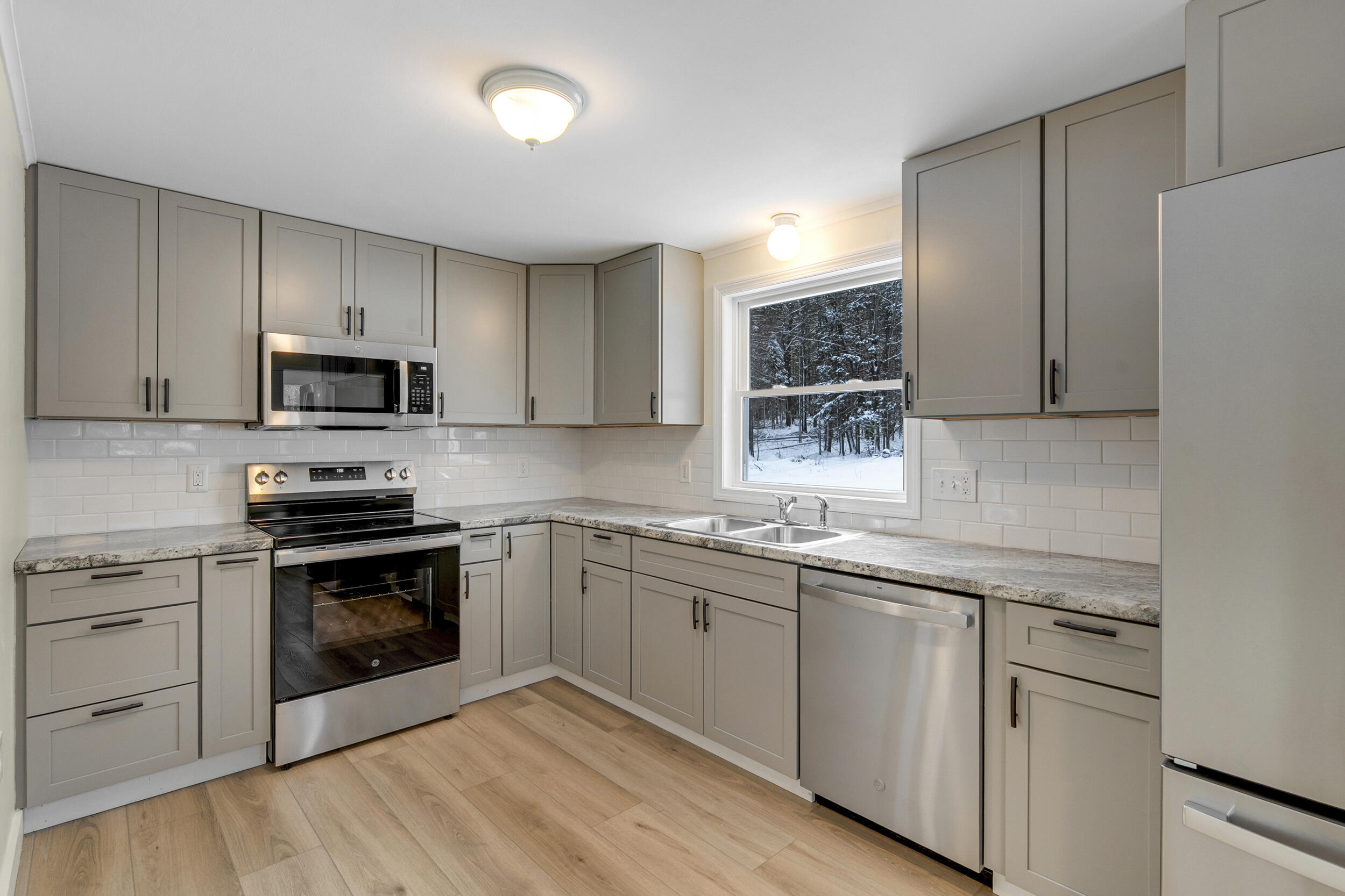 456 Gore Road Otisfield, ME 04270 - Photo 13 of 48 456Gore-6