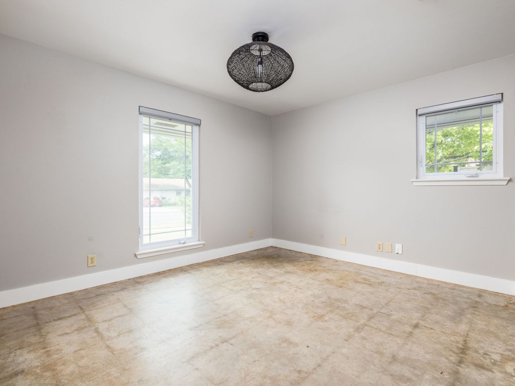 9506 Mountain Quail Road Austin, TX 78758 - Photo 10 of 16 Front bedroom faces the street.