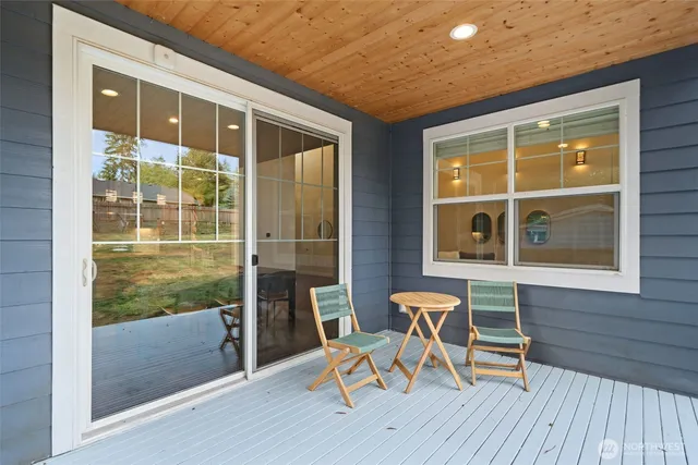 a view of an outdoor space with seating area
