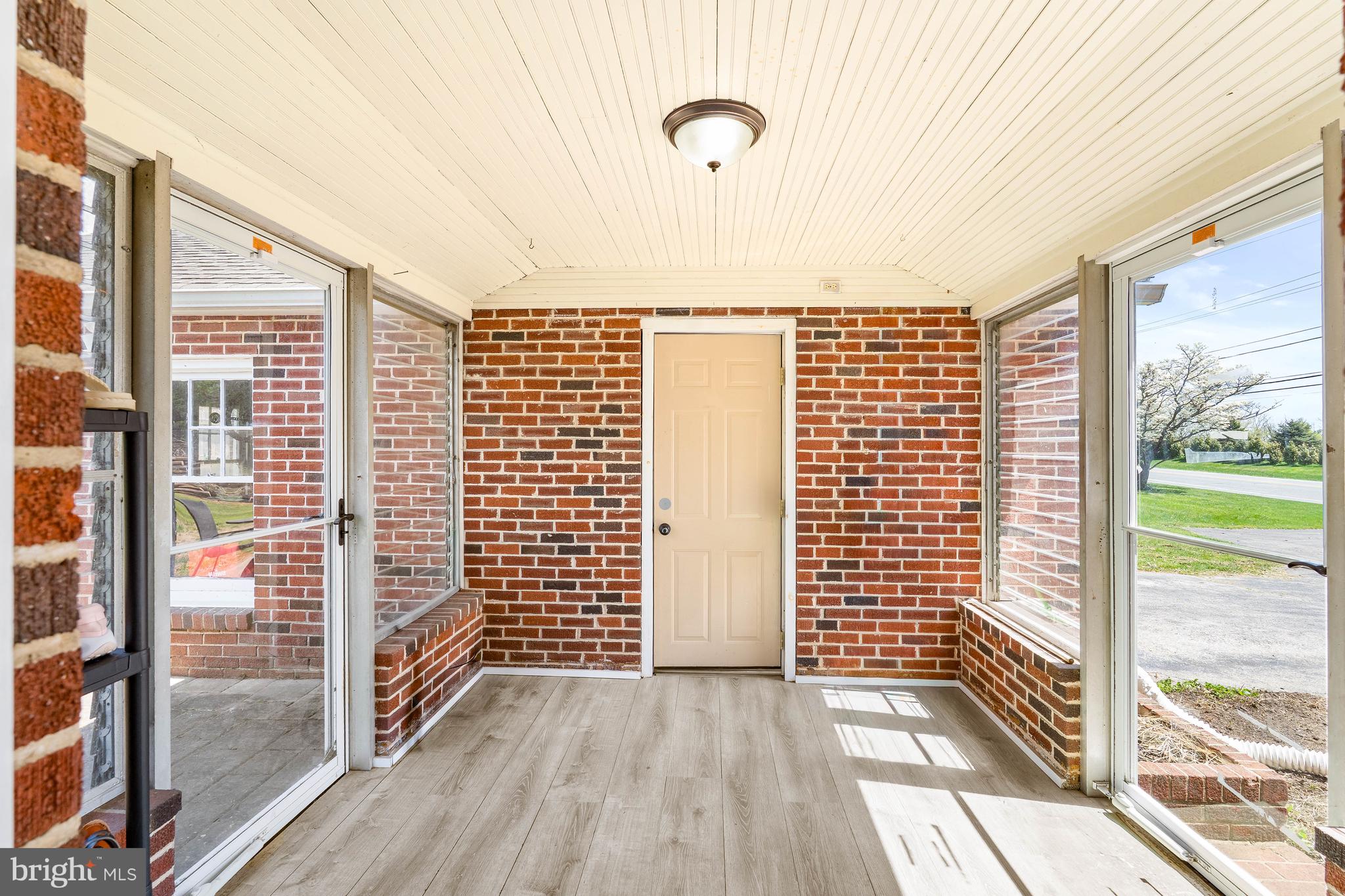 5987 Telegraph Road Elkton, MD 21921 - Photo 23 of 31 Breezeway