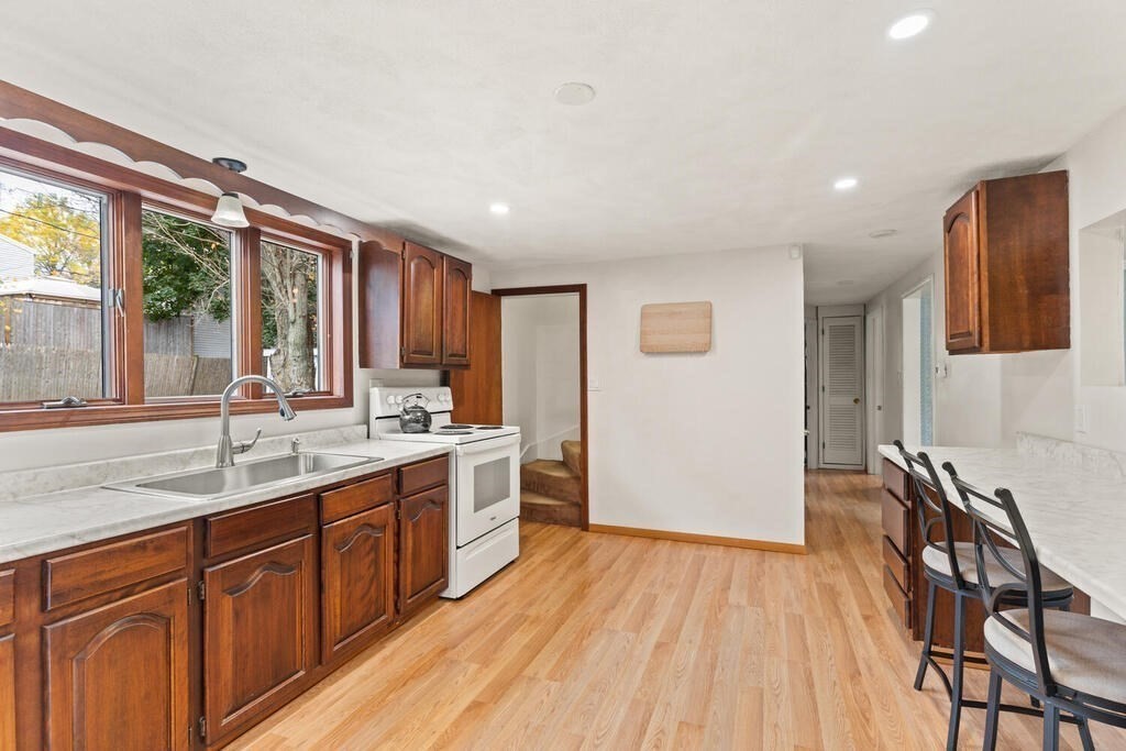 37 MacArthur Road Beverly, MA 01915 - Photo 11 of 30 Gallery Image 11