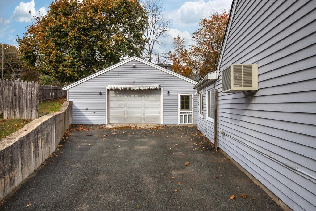 37 MacArthur Road Beverly, MA 01915 - Photo 26 of 30 Gallery Image 26