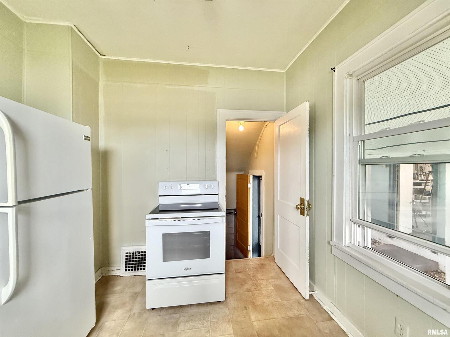 4529 11th Street Rock Island, IL 61201 - Photo 16 of 20