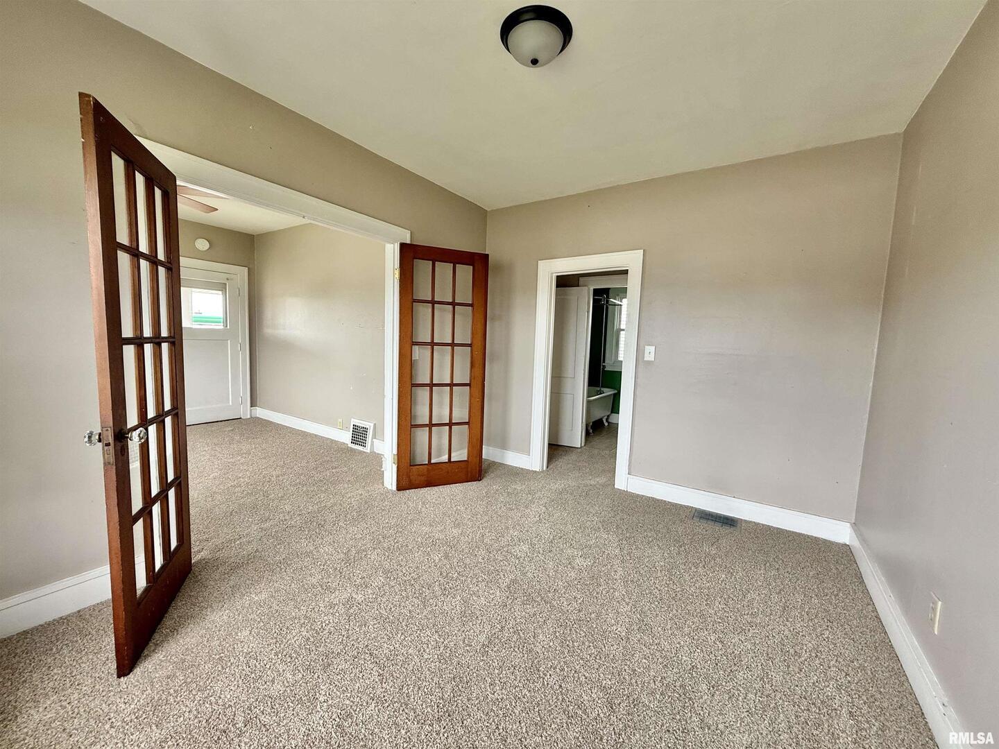 4529 11th Street Rock Island, IL 61201 - Photo 7 of 20