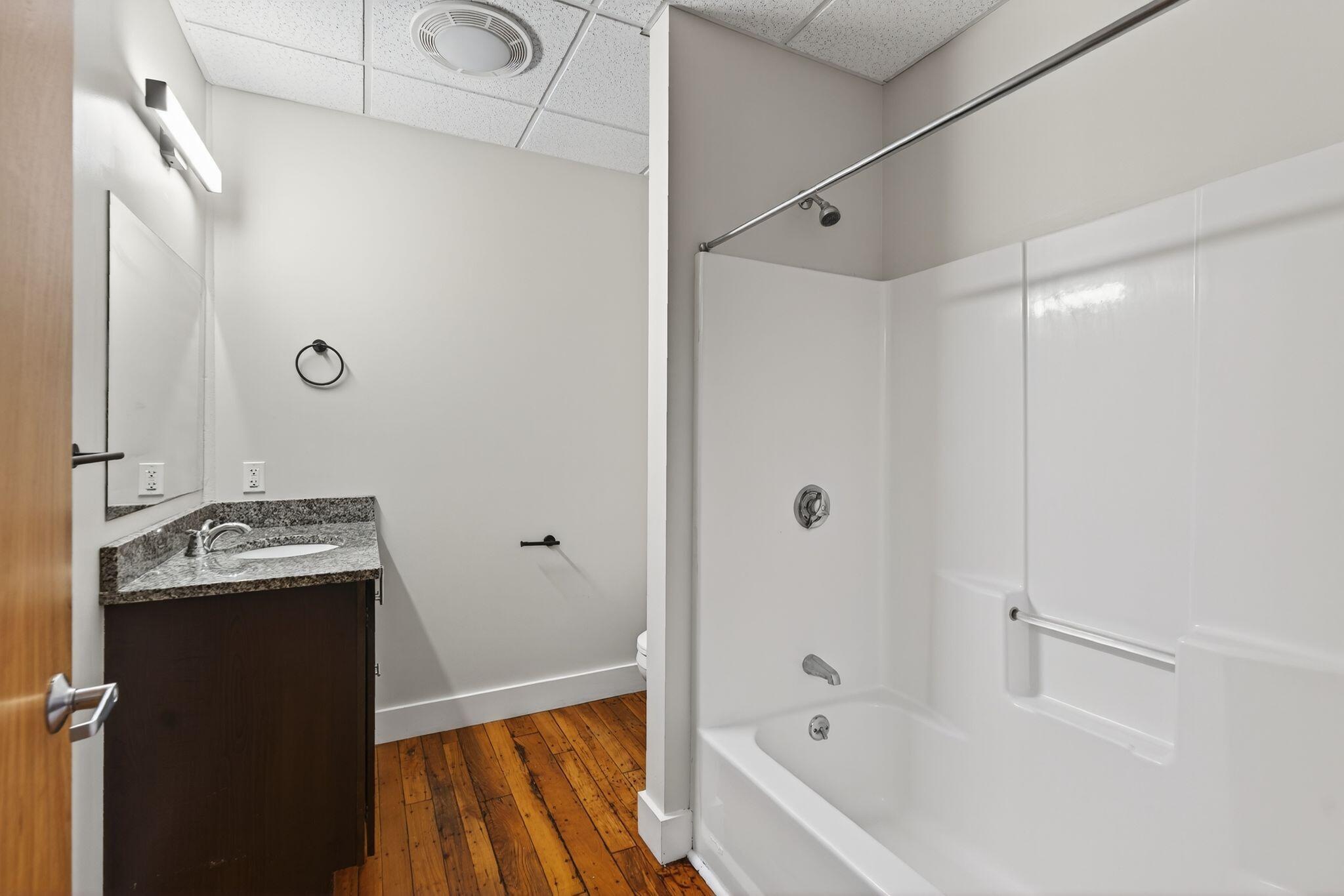 2 Main Street, Unit 18302 Biddeford, ME 04005 - Photo 19 of 49 Corner Unit 18-302