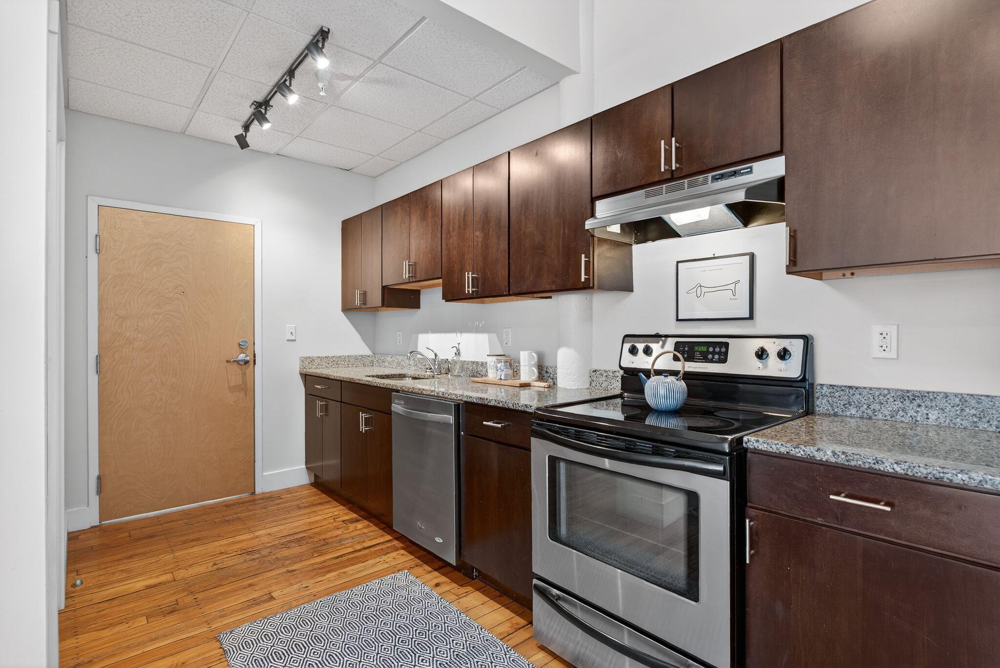 2 Main Street, Unit 18302 Biddeford, ME 04005 - Photo 10 of 49 Corner Unit 18-302