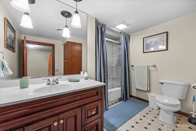 $2,299,000 | 19602 Hebron Road, Harvard, IL 60033