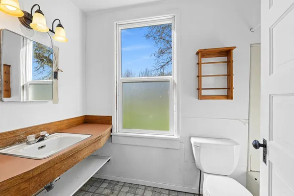 $299,000 | 3095 Waitts Lake Road, Valley, WA 99181