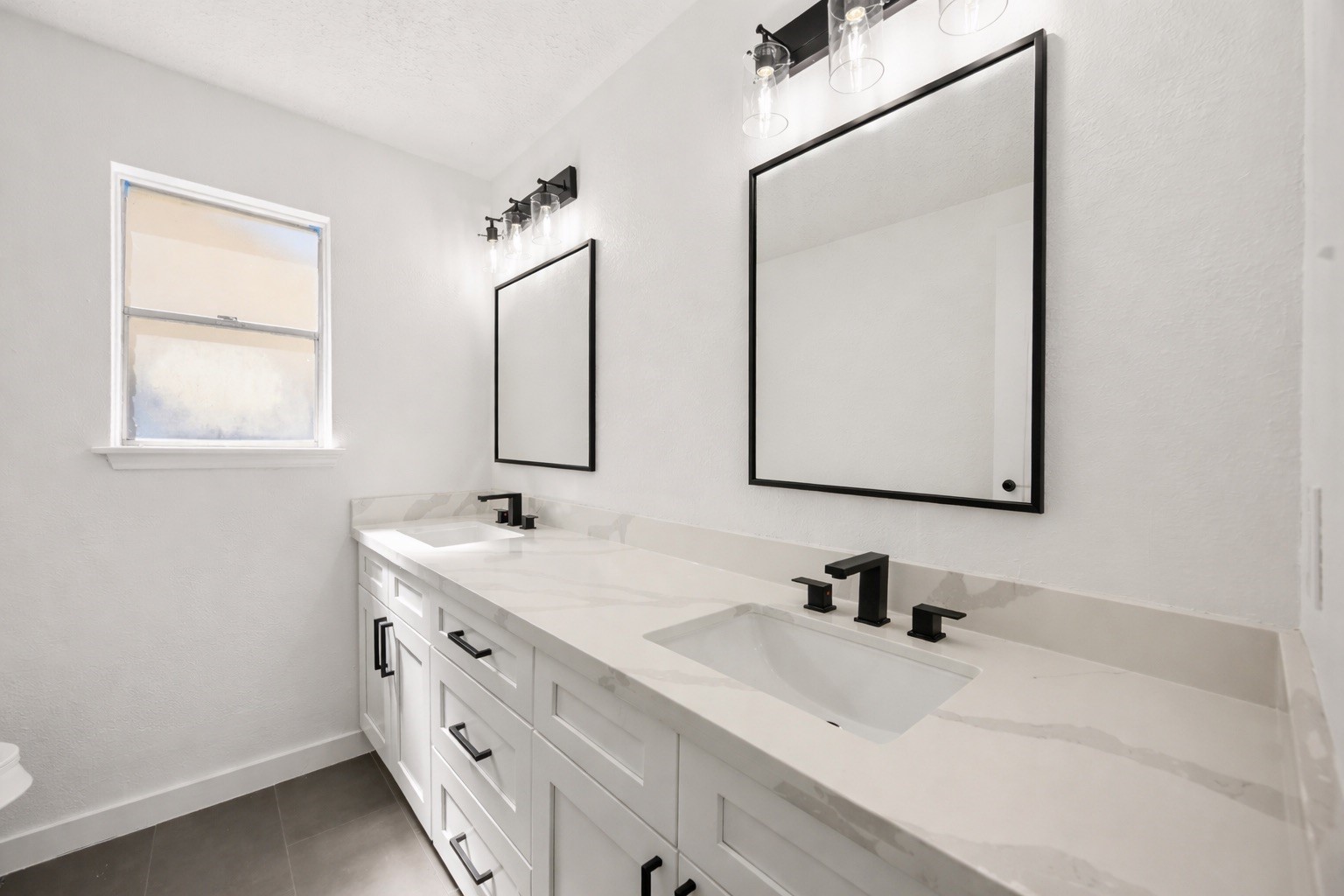 23222 Earlmist Drive Spring, TX 77373 - Photo 20 of 28 Secondary bathroom with dual vanity sink