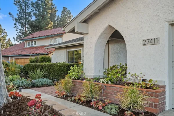 $1,549,900 | 27411 Trabuco Circle, Mission Viejo, CA 92692