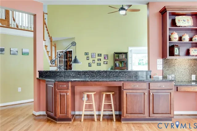 a view of a tree in a yard