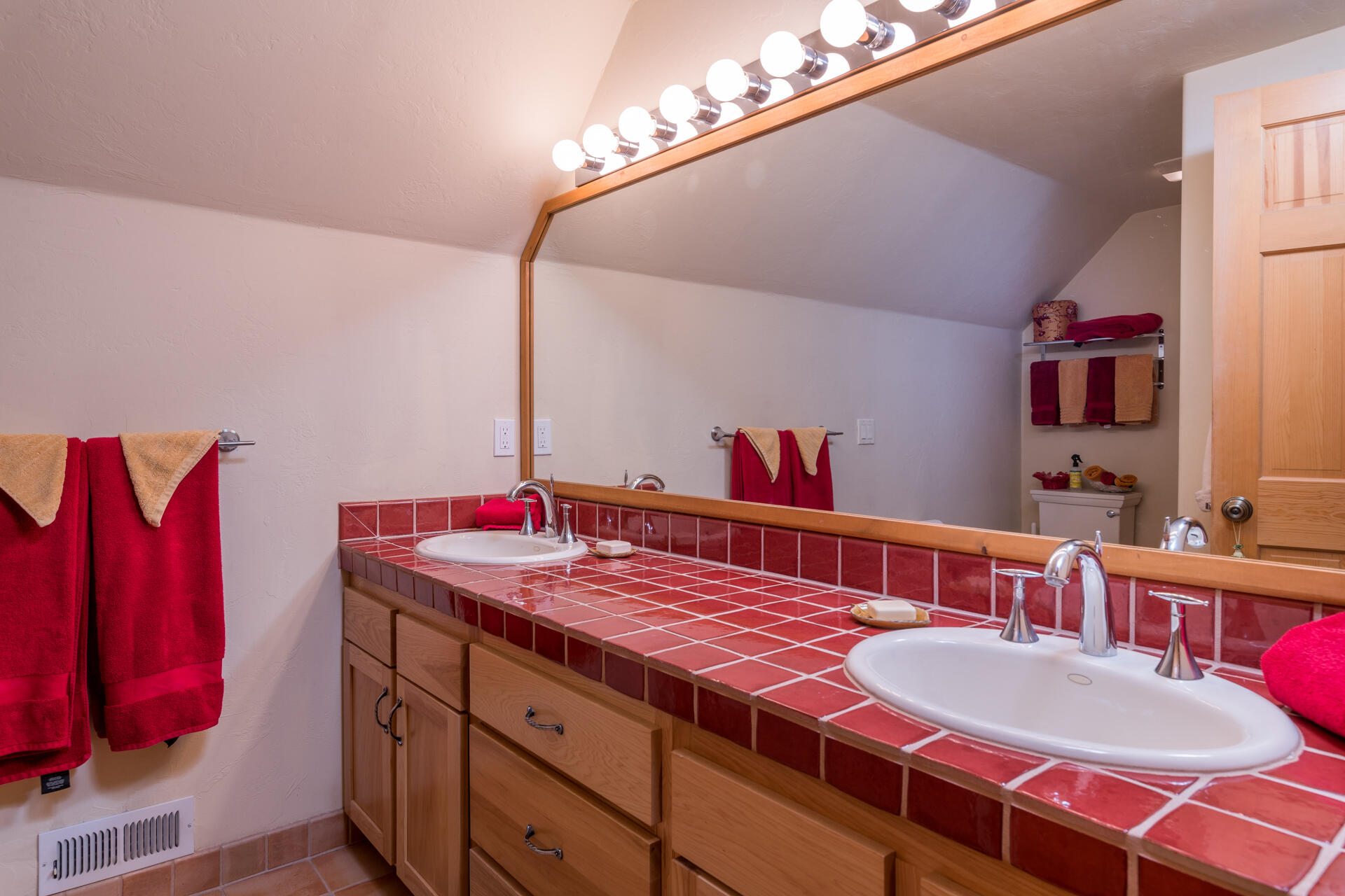 102 Sitting Bull Drive Blaine County, ID 83333 - Photo 19 of 29 Hall Bath