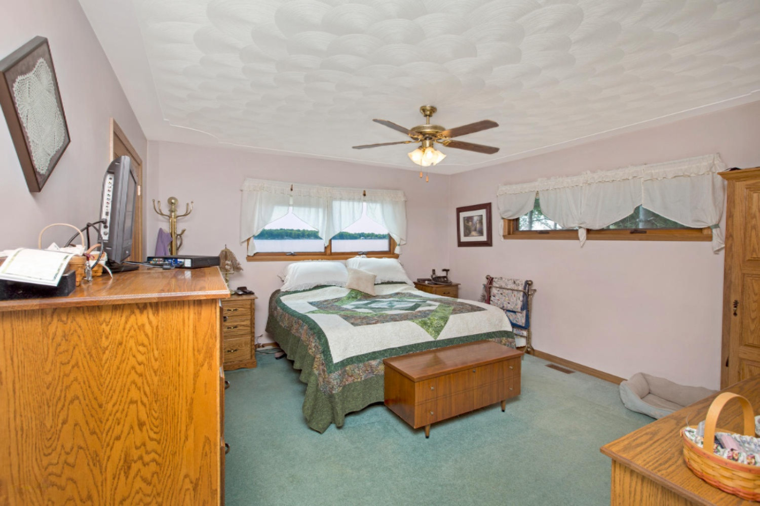 58878 South Burr Oak Road Colon, MI 49040 - Photo 5 of 6 58878 S Burr Oak Rd Colon MI-large-016-0