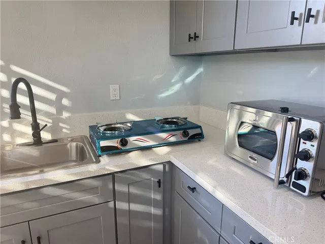 $1,800 | 8229 Honey Brook Court, Eastvale, CA 92880