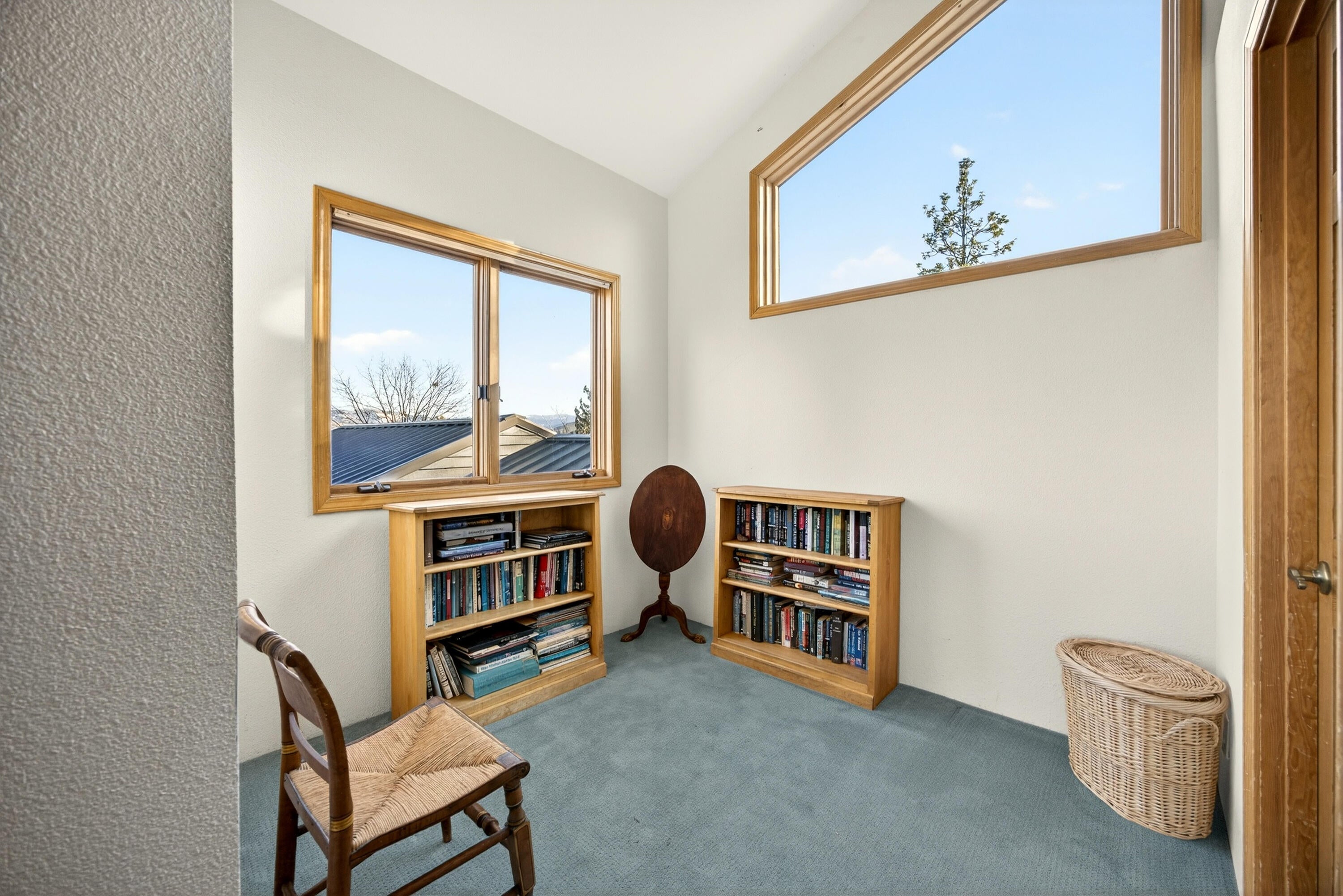 143 Ridge Road Ashland, OR 97520 - Photo 38 of 60 ApxRR00068