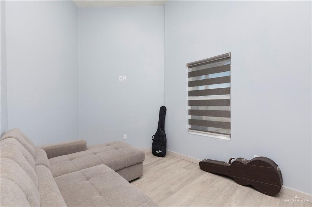 39016 Mile 4 Road Penitas, TX 78576 - Photo 14 of 26