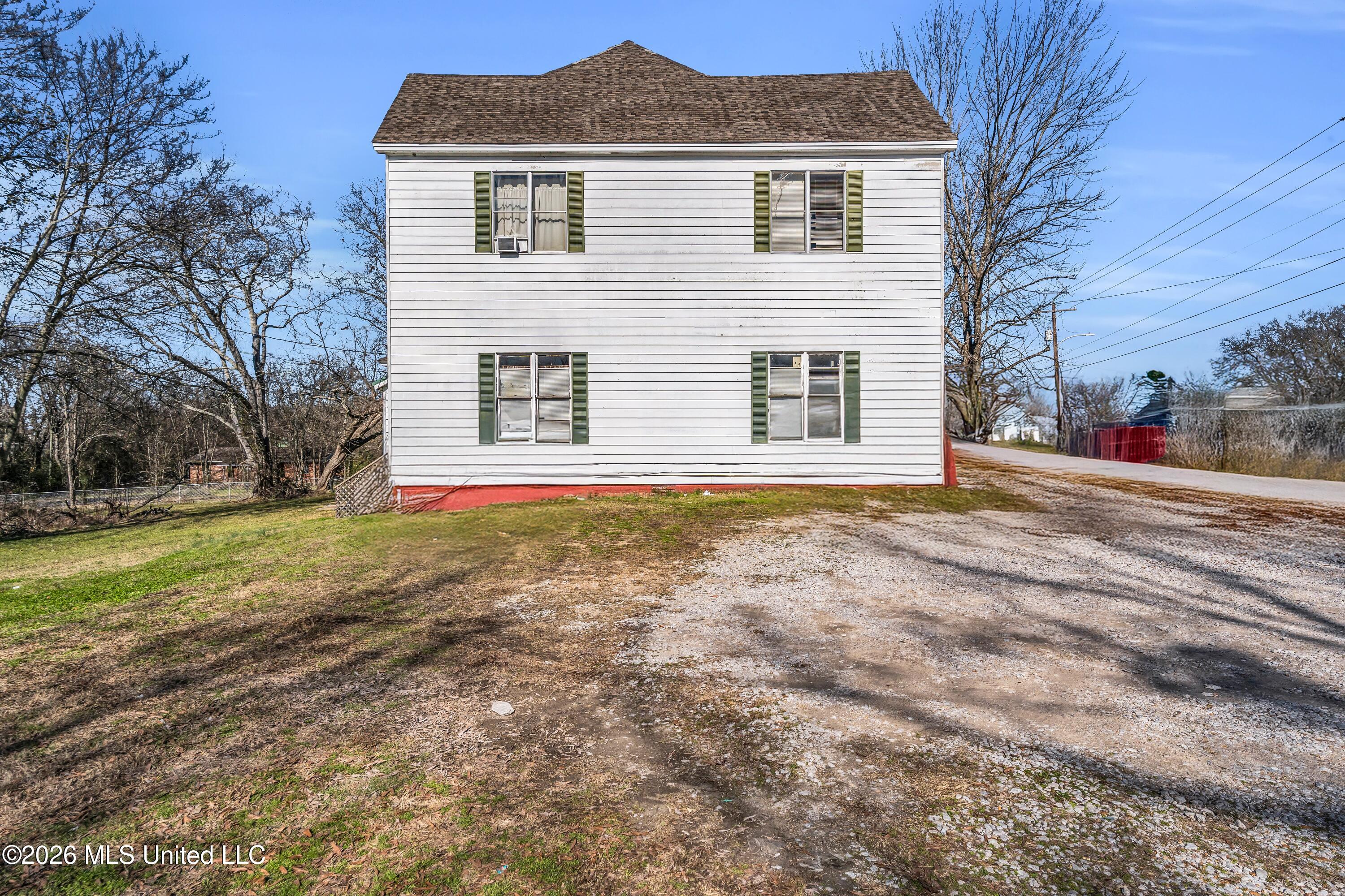 123 Cottrell Street West Point, MS 39773 - Photo 20 of 22 123 Cottrell St Side