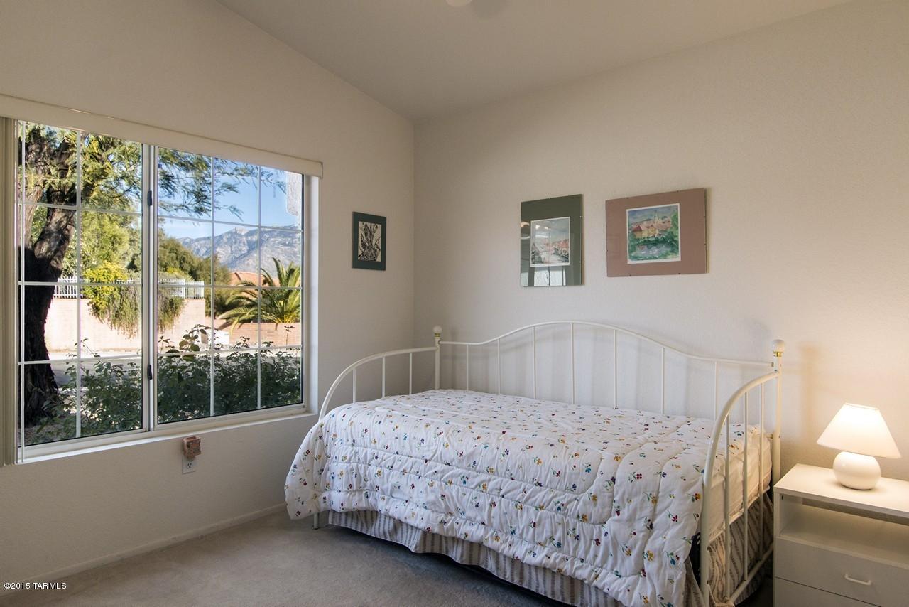 2156 East Ruellia Drive Tucson, AZ 85755 - Photo 8 of 29