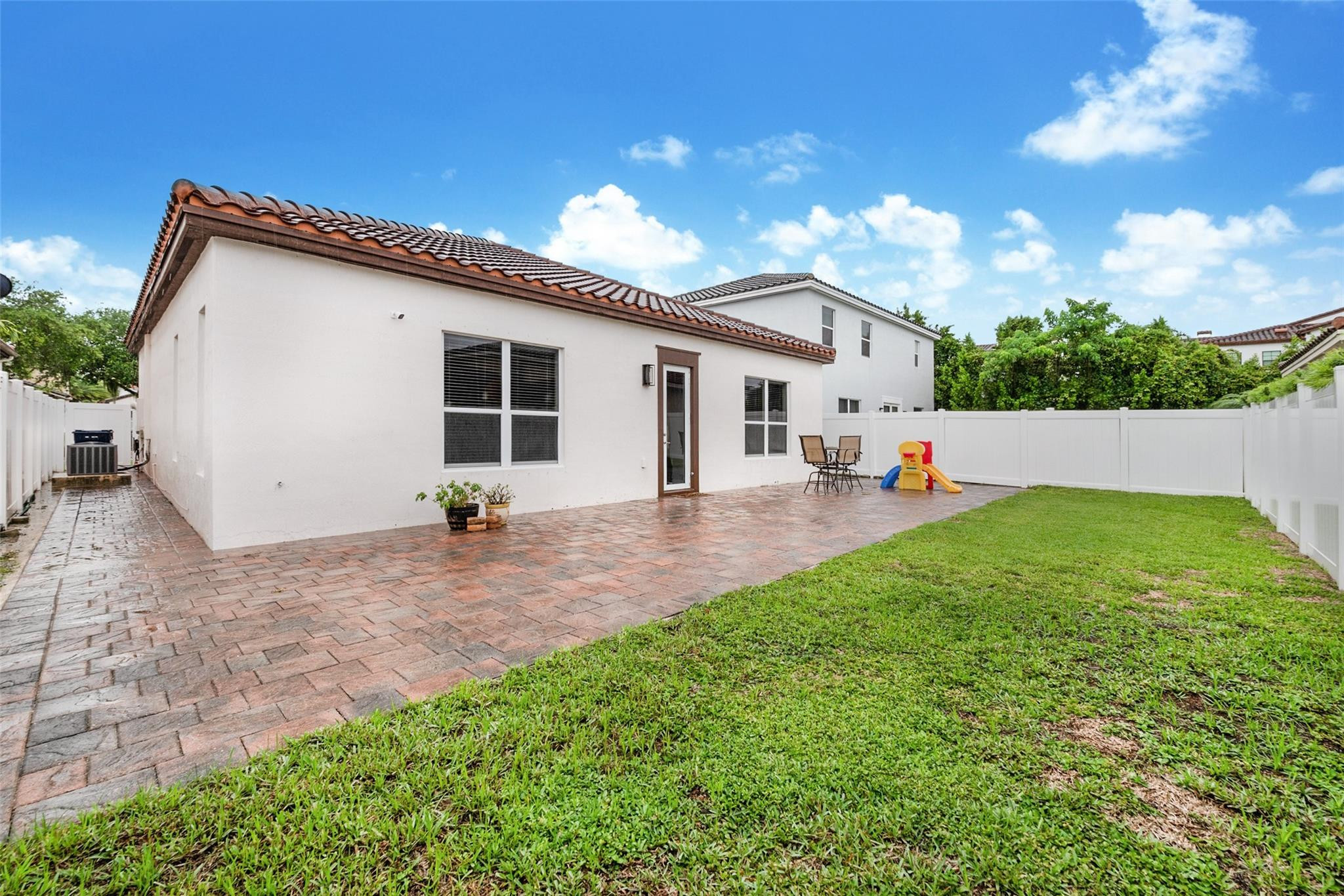9013 Southwest 170th Place Miami, FL 33196 - Photo 11 of 16 Photo 11