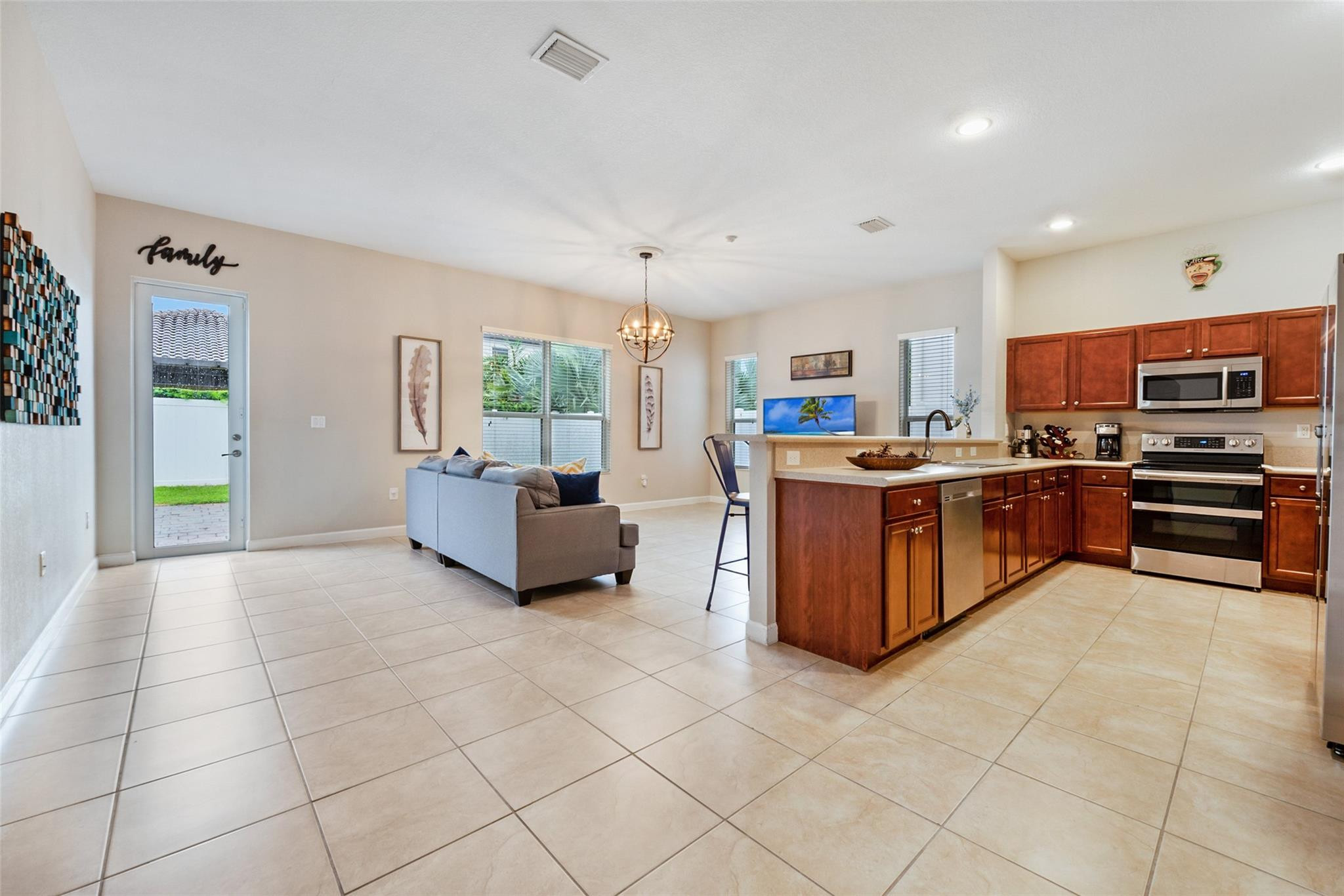 9013 Southwest 170th Place Miami, FL 33196 - Photo 8 of 16 Photo 8