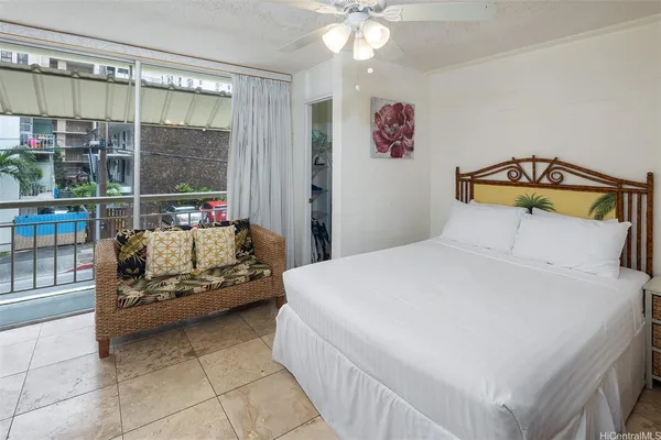 $2,200 | 240 Liliʻuokalani Avenue, Unit 202, Honolulu, HI 96815