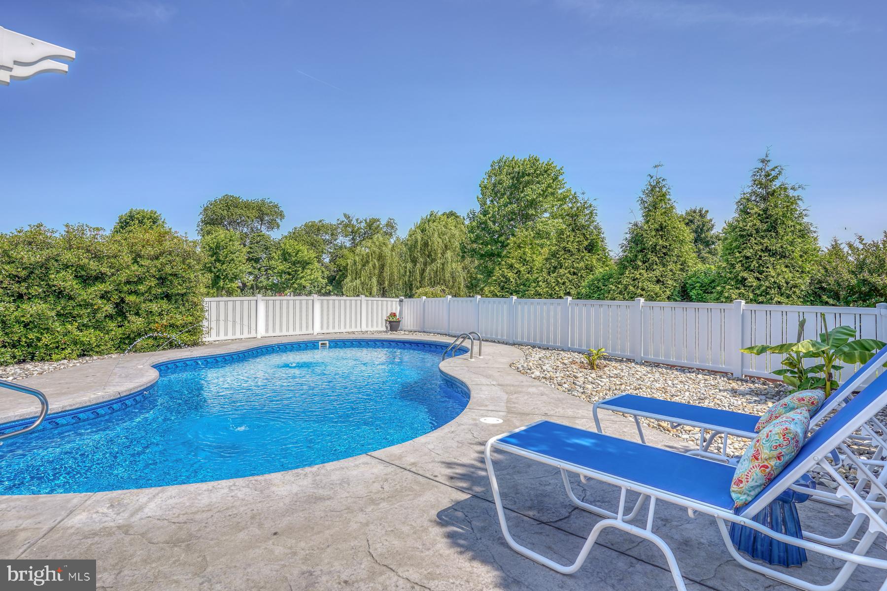 30450 Half Shell Road Milton, DE 19968 - Photo 48 of 73 Saltwater Heated Pool