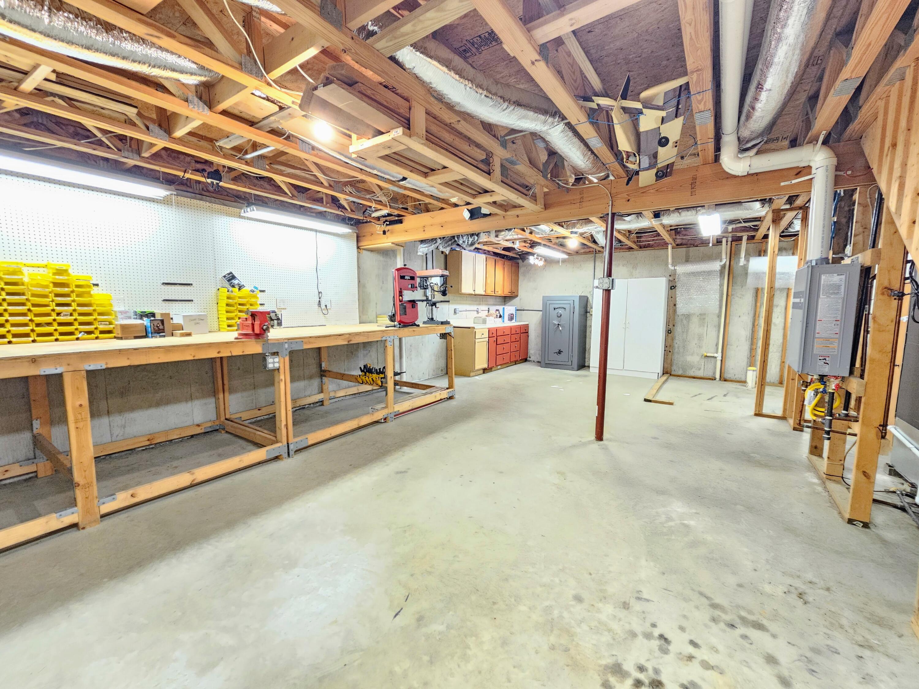 634 Zimmerman Road Blue Ridge, VA 24064 - Photo 40 of 55 Basement 3