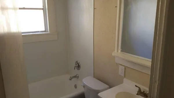 $1,000 | 3725 Avenue K, Fort Worth, TX 76105