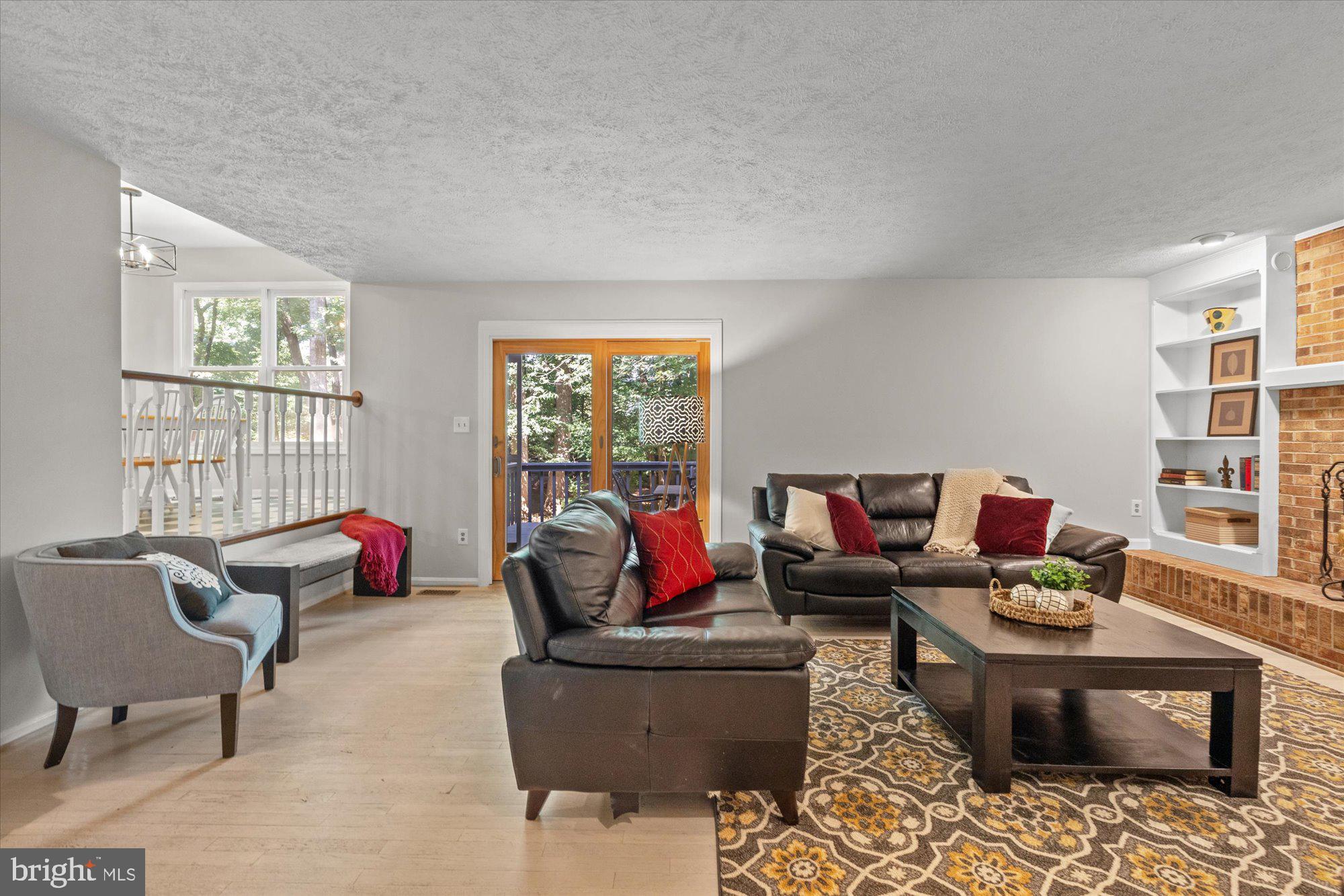 10100 Lawyers Road Vienna, VA 22181 - Photo 20 of 41 Family Room off Kitchen