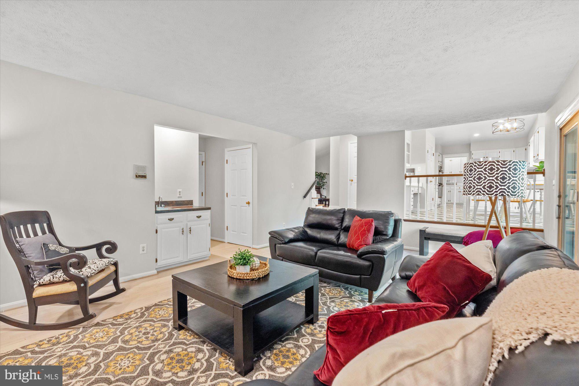 10100 Lawyers Road Vienna, VA 22181 - Photo 22 of 41 Wet Bar in Family Room