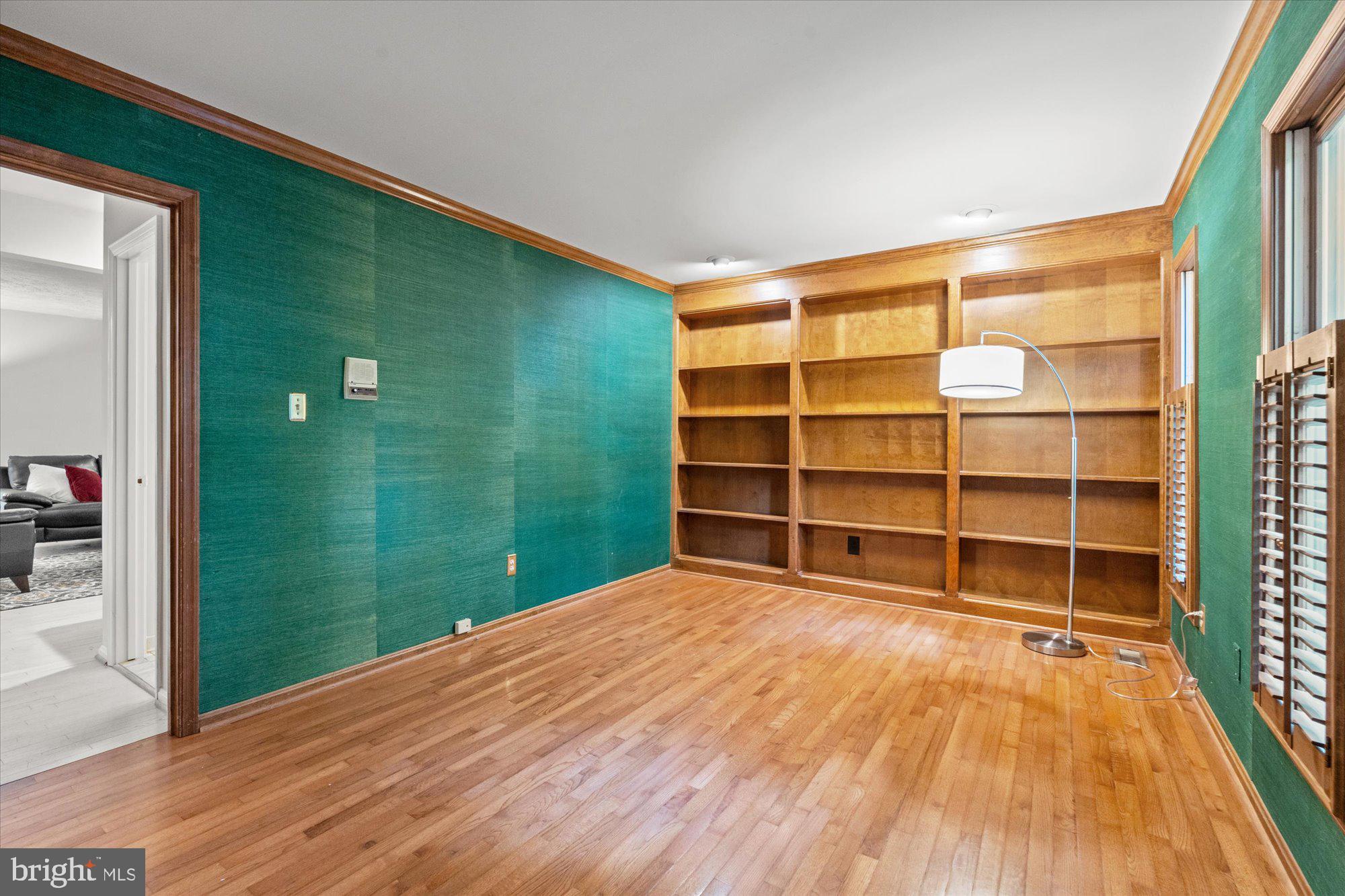 10100 Lawyers Road Vienna, VA 22181 - Photo 23 of 41 Main Level Flex Space