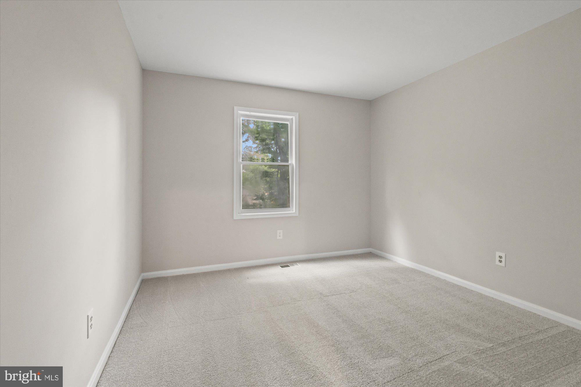 10100 Lawyers Road Vienna, VA 22181 - Photo 36 of 41 Bedroom #4 New Carpet