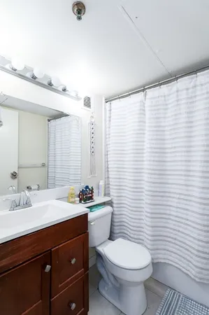 $165,000 | 70 Southbridge Street, Unit 611, Worcester, MA 01608