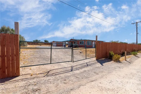 $318,888 | 28157 Church Street, Barstow, CA 92311