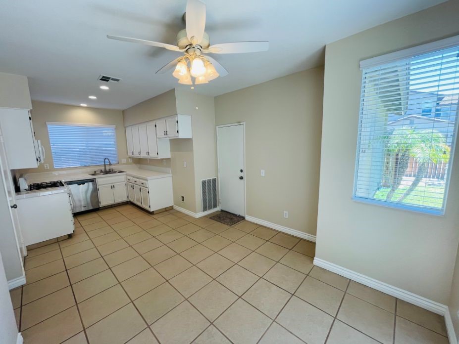 39528 June Road Temecula, CA 92591 - Photo 8 of 38