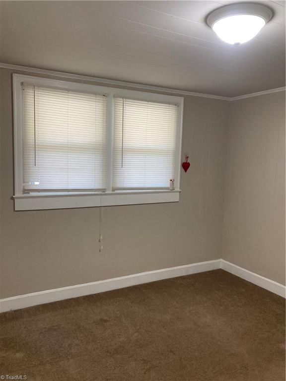 326 Washburn Street Lexington, NC 27292 - Photo 8 of 18