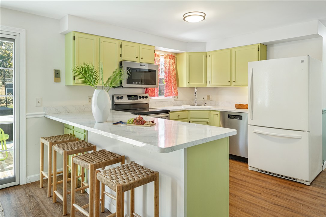 20 Samson Lane Middletown, RI 02842 - Photo 23 of 50