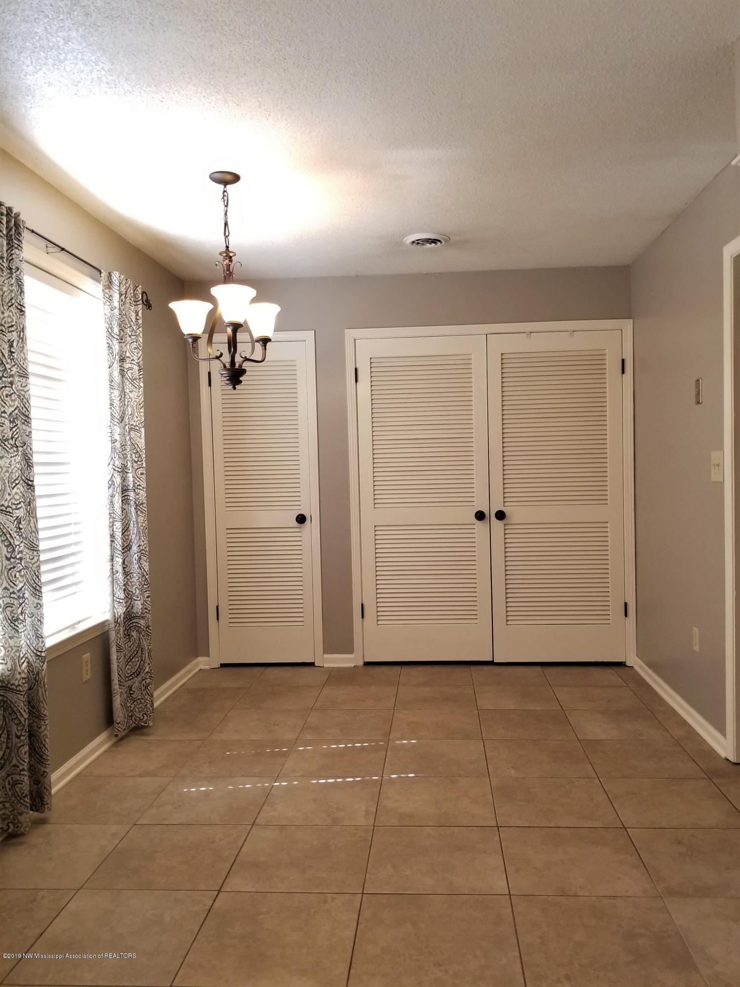 4776 Pleasant Hill Road Nesbit, MS 38651 - Photo 7 of 18 breakfast area