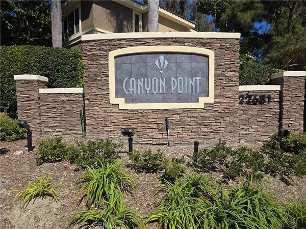 $2,595 | 22681 Oak Grove, Unit 326, Aliso Viejo, CA 92656