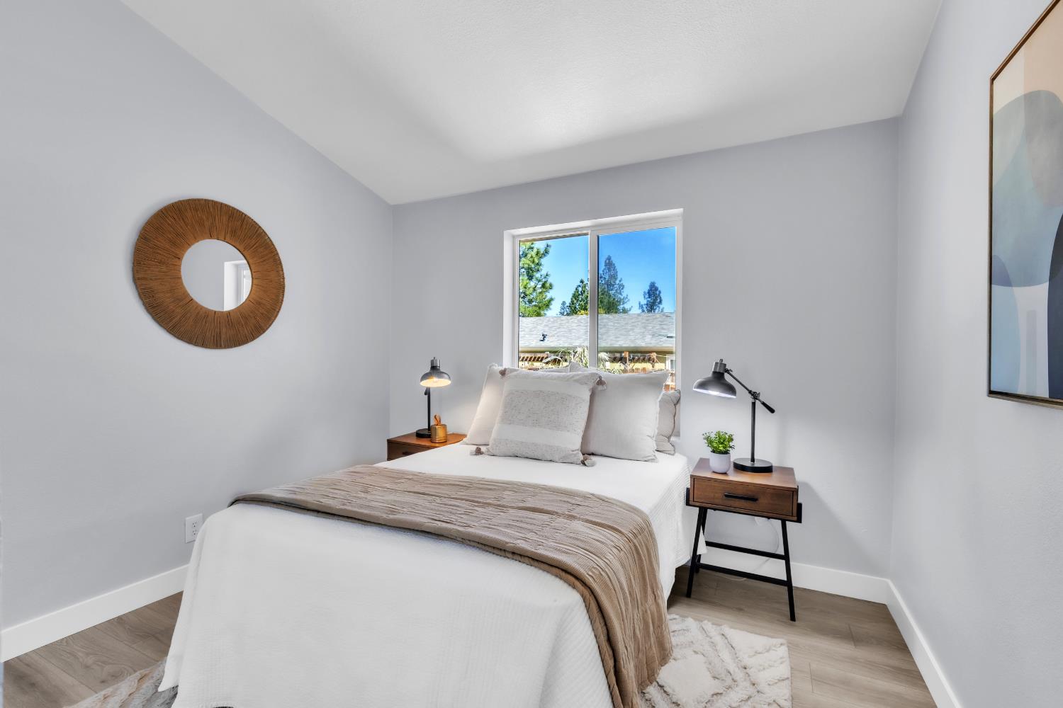 103 Winder Road Colfax, CA 95713 - Photo 16 of 25 Guest bedroom.