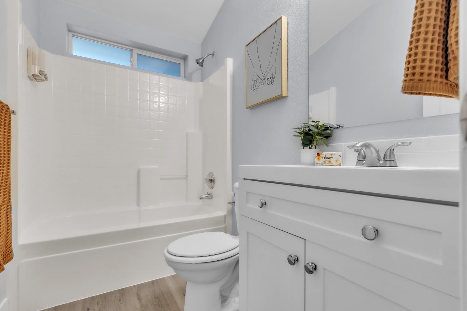 103 Winder Road Colfax, CA 95713 - Photo 18 of 25 Updated guest bathroom.