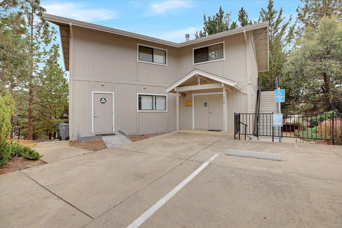 103 Winder Road Colfax, CA 95713 - Photo 24 of 25 Club house pool area.