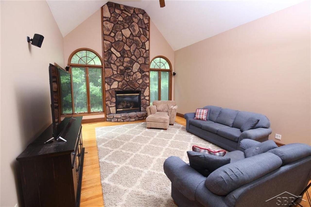 2314 North Trail Road Midland, MI 48642 - Photo 17 of 69 50017990-16.JPG